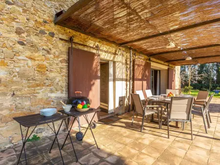 Ferme rénovée du 17ème avec piscine privée et grand jardin à Corçà, proche des plages de la Costa Brava - Photo 4