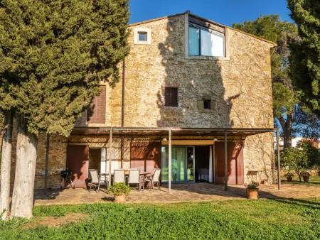 Ferme rénovée du 17ème avec piscine privée et grand jardin à Corçà, proche des plages de la Costa Brava - Photo 5