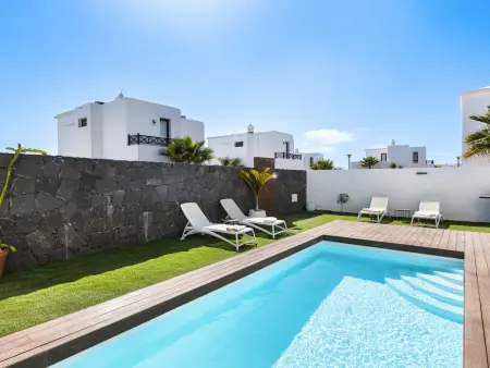 Villa moderne à Playa Blanca avec piscine privée - Photo 1