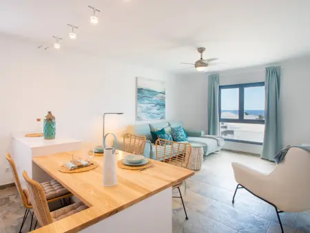 Spacieux Duplex 3 Chambres à Playa Blanca avec Piscine Collective - Photo 19