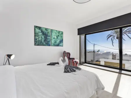 Villa haut de gamme avec piscine et vue sur mer à Arrecife - Photo 4