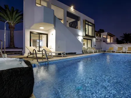 Villa haut de gamme avec piscine et vue sur mer à Arrecife - Photo 9