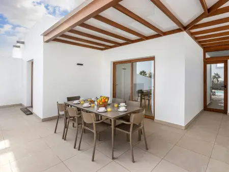 Villa spacieuse à Playa Blanca - 4 chambres, piscine privée chauffée - Photo 11