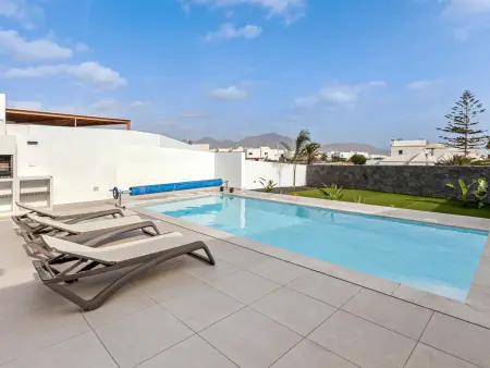 Villa spacieuse à Playa Blanca - 4 chambres, piscine privée chauffée - Photo 13