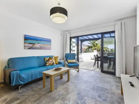 Villa à Playa Blanca avec jardin spacieux et piscine partagée - Photo 11