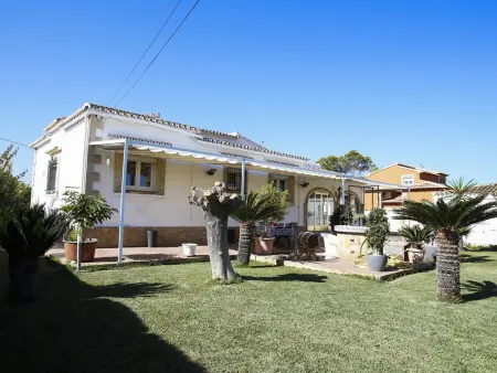 Villa avec piscine privée près de la plage, 4 chambres, clim, jardin - 8 km de Denia - Photo 3