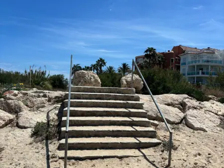 Villa à Dénia avec piscine privée, proche plages, climatisée, parking, jardin, pour 6 personnes - Photo 29