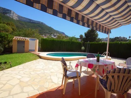 Villa ensoleillée avec piscine privée et jardin près du centre et plage à Denia pour 6 pers. - Photo 3
