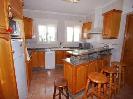 Villa ensoleillée avec piscine privée et jardin près du centre et plage à Denia pour 6 pers. - Photo 9