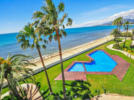 Appartement face mer avec climatisation et piscine - Photo 2