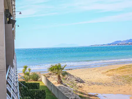 Appartement face mer avec climatisation et piscine - Photo 4