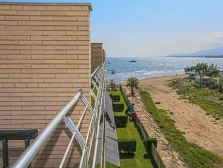 Appartement face mer avec climatisation et piscine - Photo 8