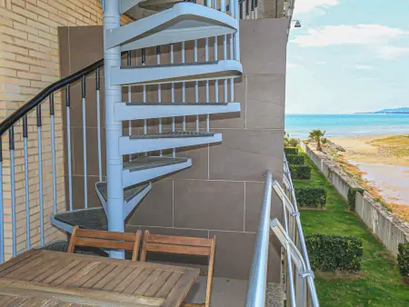 Appartement face mer avec climatisation et piscine - Photo 24