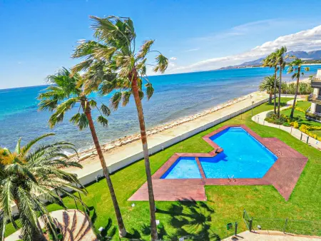 Appartement face mer avec climatisation et piscine - Photo 28