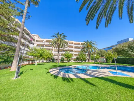 Bel Appartement Moderne à Cambrils avec Terrasse - Photo 2