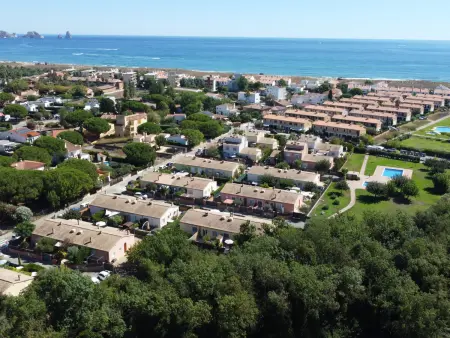 Maison spacieuse avec piscine privée près de la plage - jusqu'à 10 personnes - Photo 9