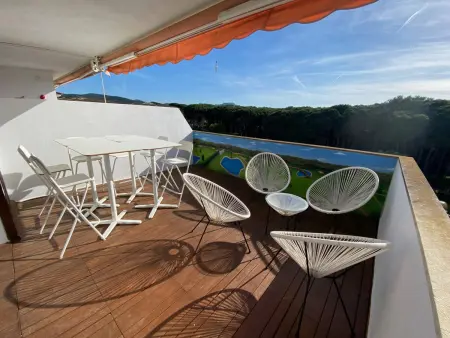 Penthouse élégant à Pals, 3 chambres pour 6 pers, proche plage - Photo 4