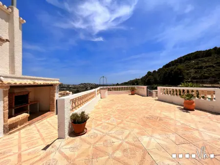 Villa méditerranéenne avec piscine privée, proche plages de Calpe - Photo 33