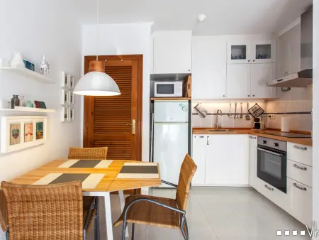 Appartement lumineux à Benitachell, 4 pers, 2 terrasses privées, piscine commune, proche Cala Moraig - Photo 11