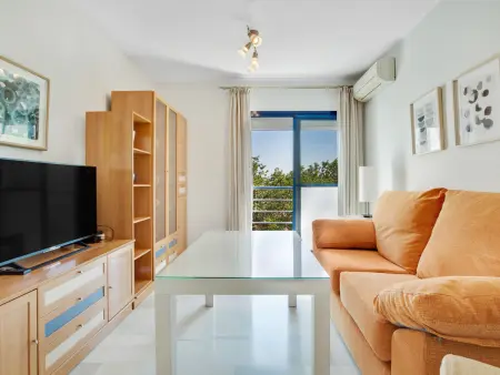 Appartement coquet à Torremolinos avec piscine commune - Photo 2
