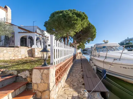 Maison de 4 chambres avec piscine privée et amarre à Castelló d'Empúries - Photo 16