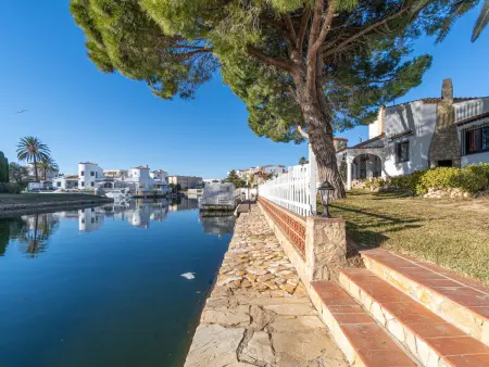 Maison de 4 chambres avec piscine privée et amarre à Castelló d'Empúries - Photo 17