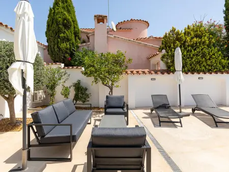 Villa de Luxe avec Piscine Privée et Parking à Empuriabrava - Photo 8