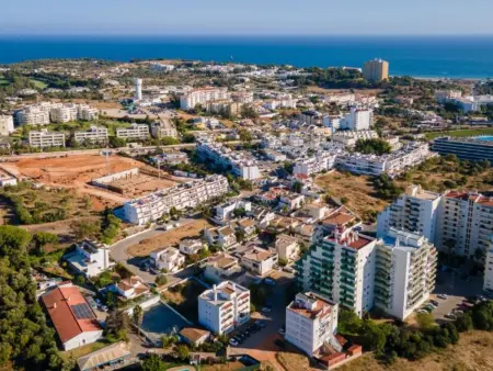 Appartement moderne 2 chambres à Alvor, proche plages et golf - Photo 17