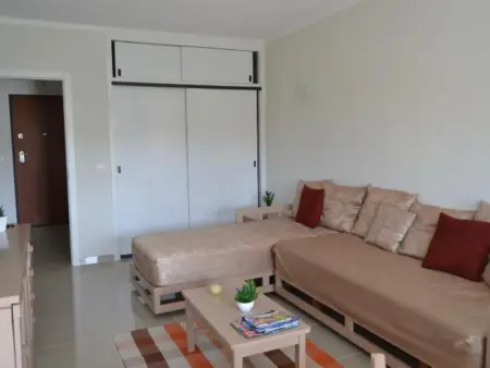 Appartement moderne à Alvor avec terrasse et parking - Photo 3