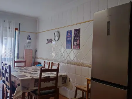 Appartement 4 chambres à Peniche avec Wi-Fi et parking, proche de la plage - Photo 3