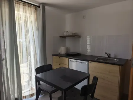 Studio élégant avec jardin et barbecue à Apúlia - Photo 10