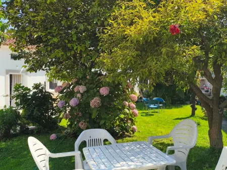 Studio élégant avec jardin et barbecue à Apúlia - Photo 28