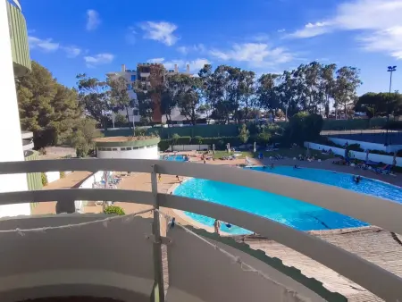 Appartement lumineux avec balcon et piscine commune à Praia da Rocha - Photo 13