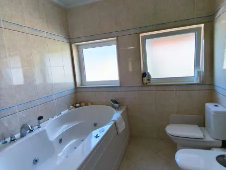 Villa élégante 3 chambres, proche plage Apúlia, avec Wi-Fi et parking - Photo 34