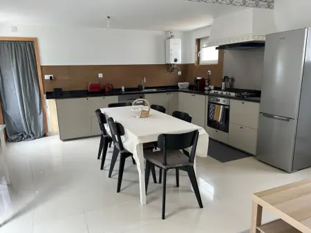 Studio moderne à Apúlia près de la plage avec jardin - Photo 3