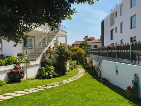 Studio moderne à Apúlia près de la plage avec jardin - Photo 12