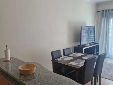 Appartement cosy avec balcon, centre-ville de Portimão - Photo 8