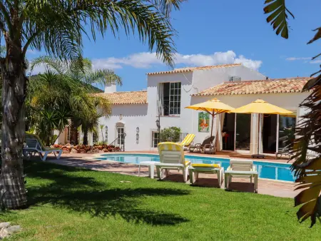 Gîte rural idyllique avec grand jardin, clim, piscine à Almancil - Photo 4