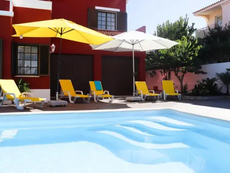 Villa d'été avec piscine chauffée privée à Faro, 5 chambres pour 12 personnes - Photo 2
