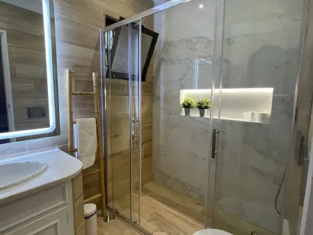 Villa d'été avec piscine chauffée privée à Faro, 5 chambres pour 12 personnes - Photo 15