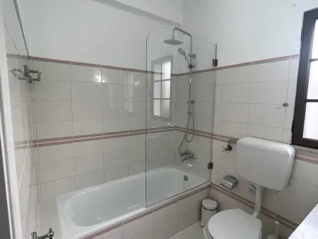 Villa d'été avec piscine chauffée privée à Faro, 5 chambres pour 12 personnes - Photo 17