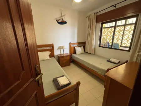 Appartement en bord de mer à Quarteira, 2 chambres, pour 4 personnes avec balcon - Photo 4