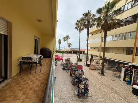 Appartement en bord de mer à Quarteira, 2 chambres, pour 4 personnes avec balcon - Photo 9