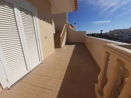 Villa moderne 4 chambres, piscine privée, proche mer - Photo 27