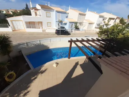 Villa moderne 4 chambres, piscine privée, proche mer - Photo 32