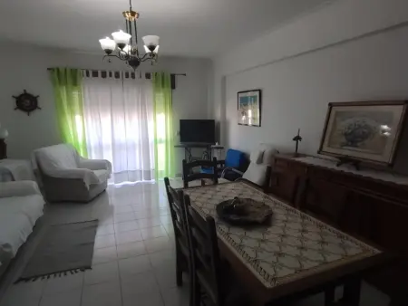 Appartement 3 chambres avec balcon à Lagos, proche plages et services - Photo 3