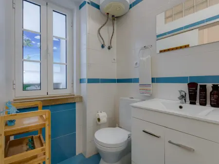Maison rénovée au cœur de Faro avec terrasse, Maison 6 personnes à Faro - Photo 13