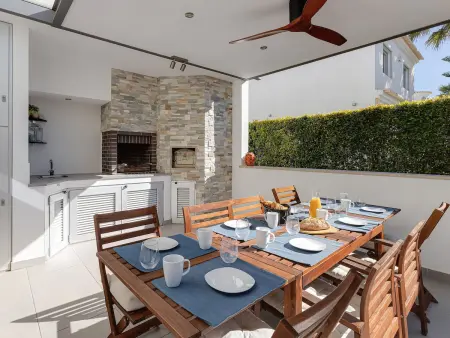 Villa élégante avec piscine privée près des plages d'Albufeira - Photo 1
