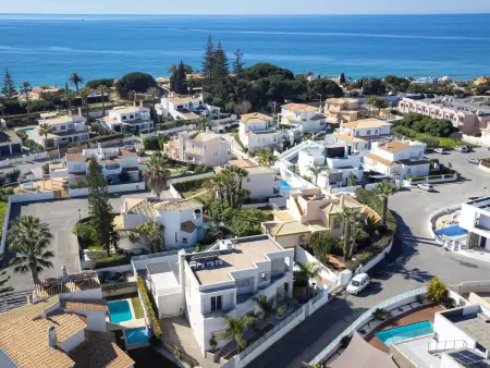 Villa élégante avec piscine privée près des plages d'Albufeira - Photo 21