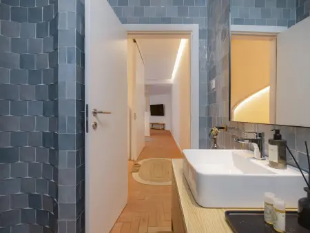Villa de Luxe 4 Chambres avec Piscine Privée à Faro - Photo 3